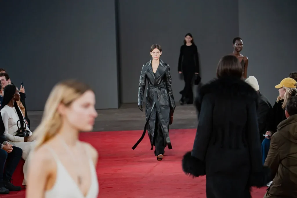 Przygotuj się na poznanie najgorętszych trendów w modzie podczas nadchodzącego Tydzień mody 2024 2 Tydzień Mody w Nowym Jorku SS 2025